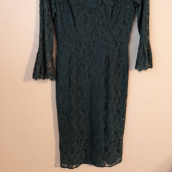 Lace Mermaid Green Dress - Picture 2 of 4